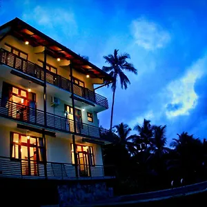 https://cirute-talwatte-kandy.kandyhotelsnow.com